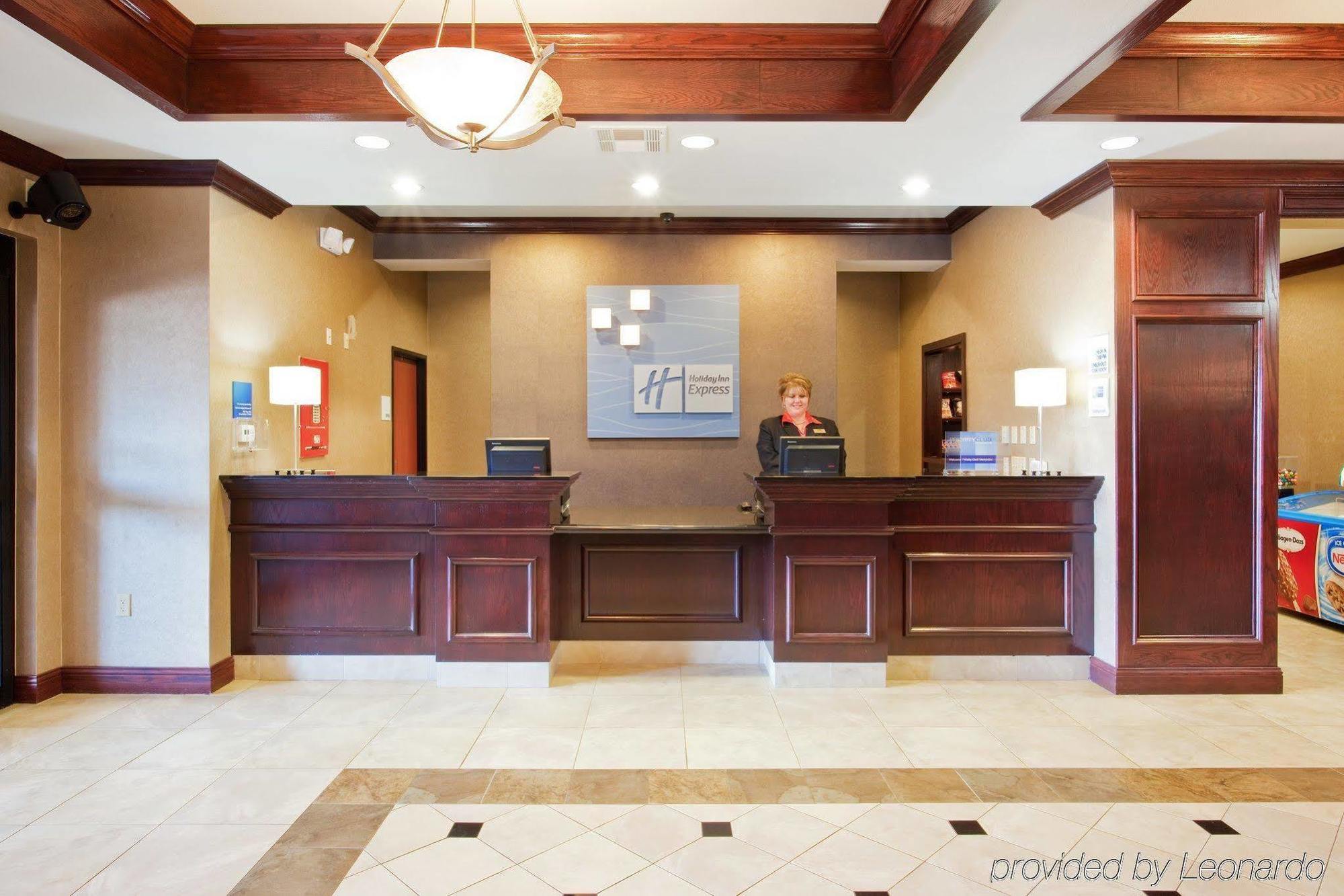 Red Lion Inn & Suites Mineral Wells Exterior photo
